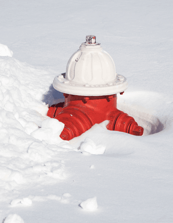 Hydrant in Snow (350 x 450 px)